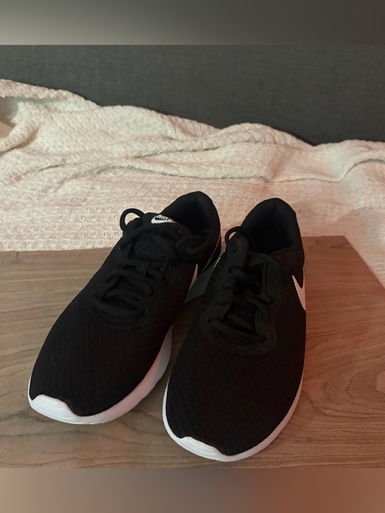 Nike Shoes - Nike Tanjun Sneakers Black & White US 5.5 Like New